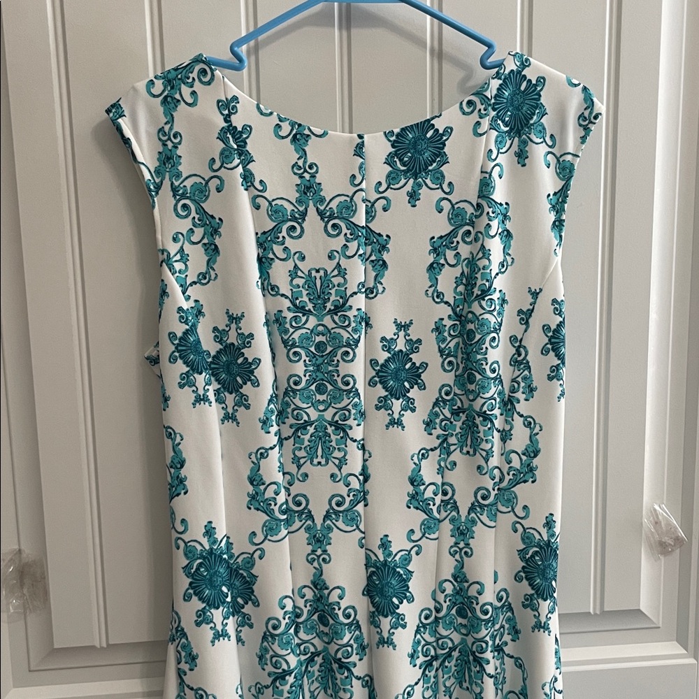 Danny & Nicole White and Teal Printed Midi Dress - Picture 2 of 8